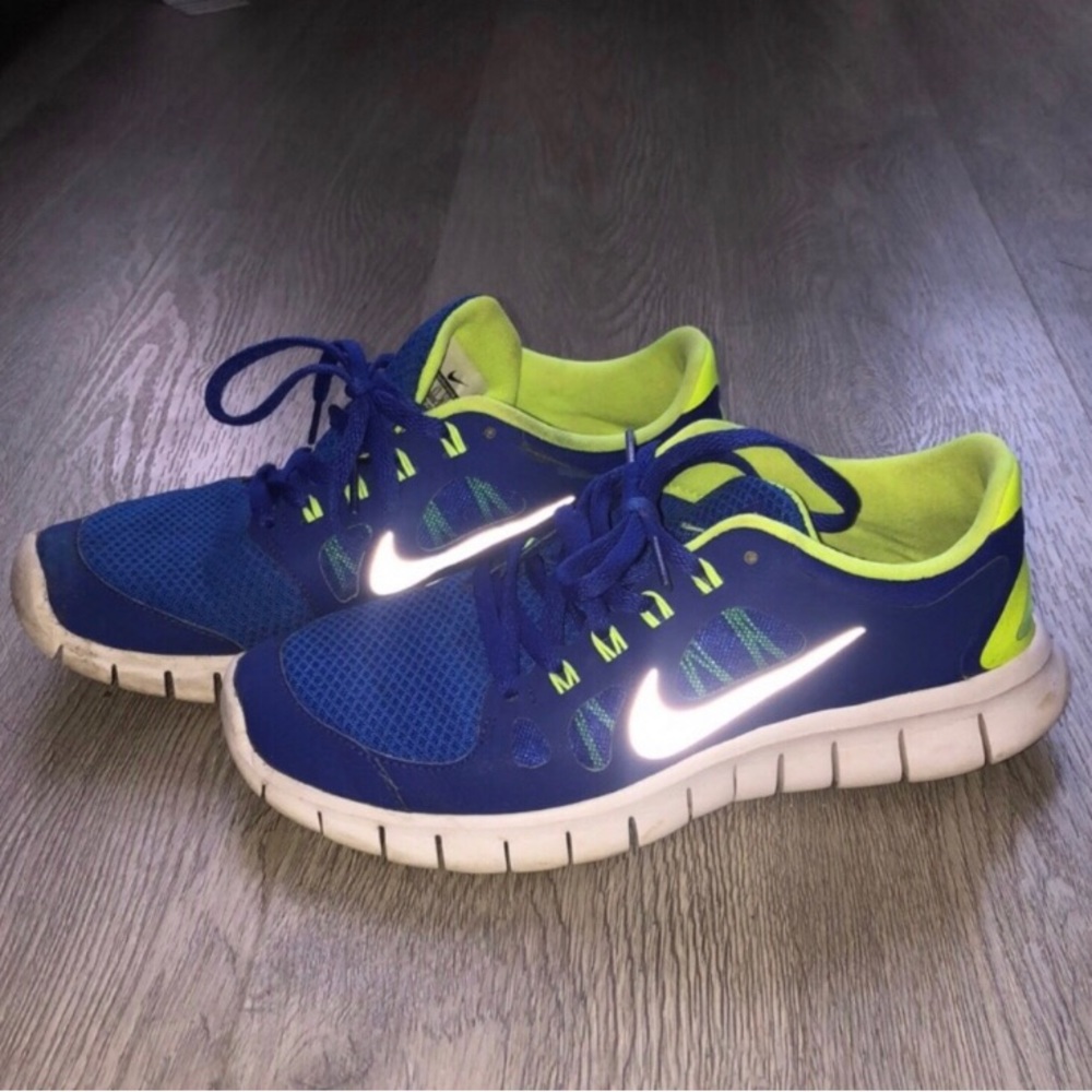 Nike Free 5.0 in blue/neon green